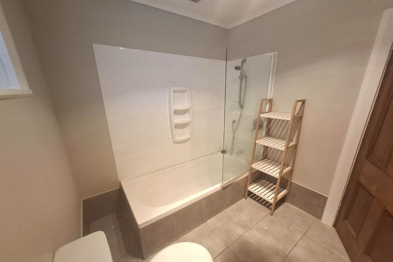 Photo of property in 221 Ohiro Road, Brooklyn, Wellington, 6021