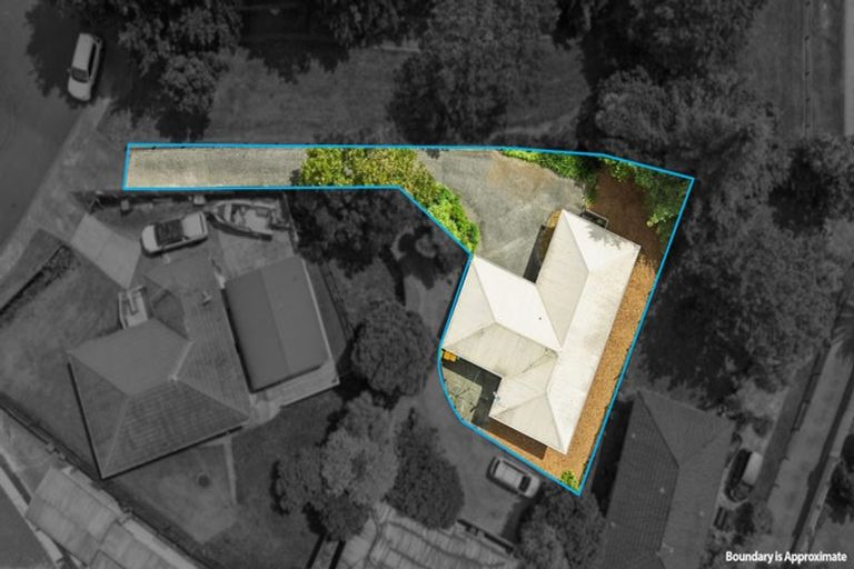 Photo of property in 19b Landow Place, Henderson, Auckland, 0612