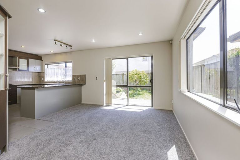 Photo of property in 31 Janway Avenue, Flat Bush, Auckland, 2016