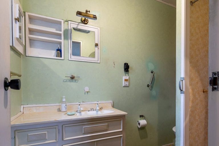 Photo of property in 1 Sheridan Crescent, Leamington, Cambridge, 3432