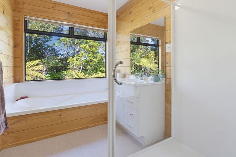 Photo of property in 595 Boat Harbour Road, Whenuakite, Whitianga, 3591