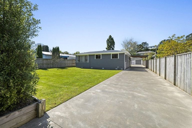 Photo of property in 14 Bromley Place, Westown, New Plymouth, 4310