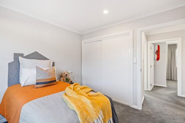 Photo of property in 38 Mcquillan Avenue, Woodend, 7610