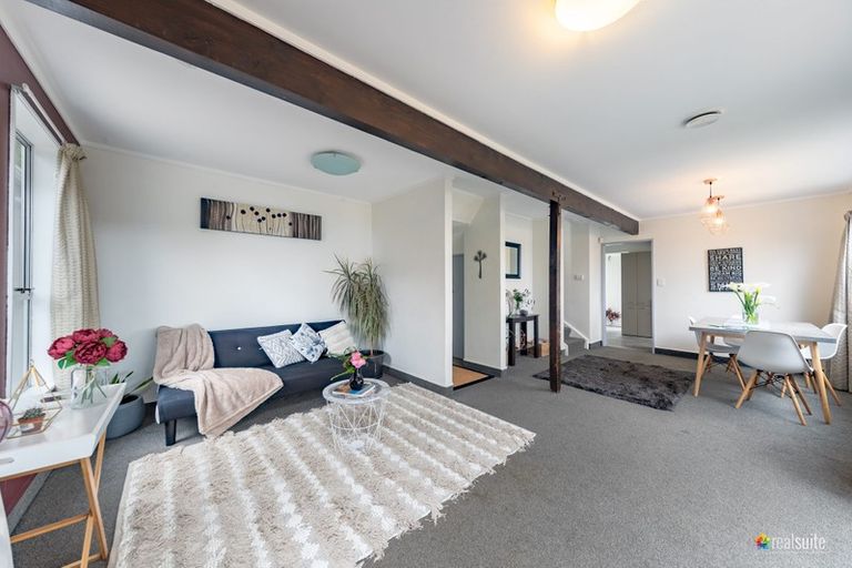 Photo of property in 3 Bobstay Lane, Whitby, Porirua, 5024