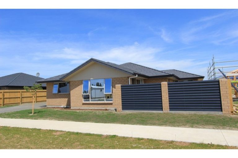 Photo of property in 2 Caproni Road, Burleigh, Blenheim, 7201