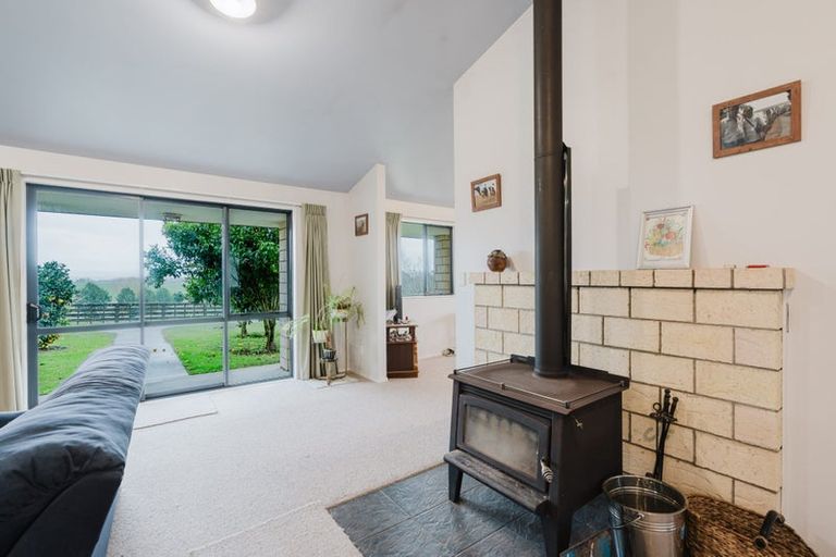 Photo of property in 800 Tuhikaramea Road, Ngahinapouri, Hamilton, 3290