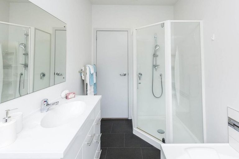 Photo of property in 16 Lane Street, Wallaceville, Upper Hutt, 5018