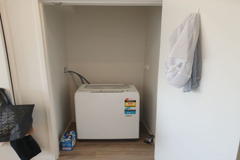 Photo of property in 11/8 Chivalry Road, Glenfield, Auckland, 0629