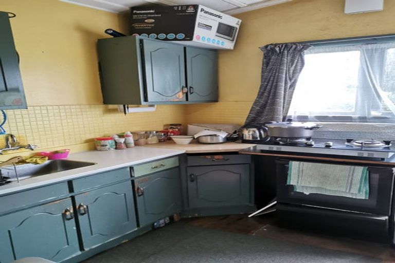 Photo of property in 67 Astley Avenue, New Lynn, Auckland, 0600