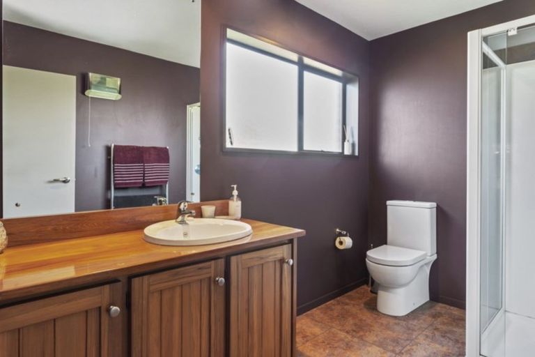 Photo of property in 2084 North Eyre Road, West Eyreton, Rangiora, 7475