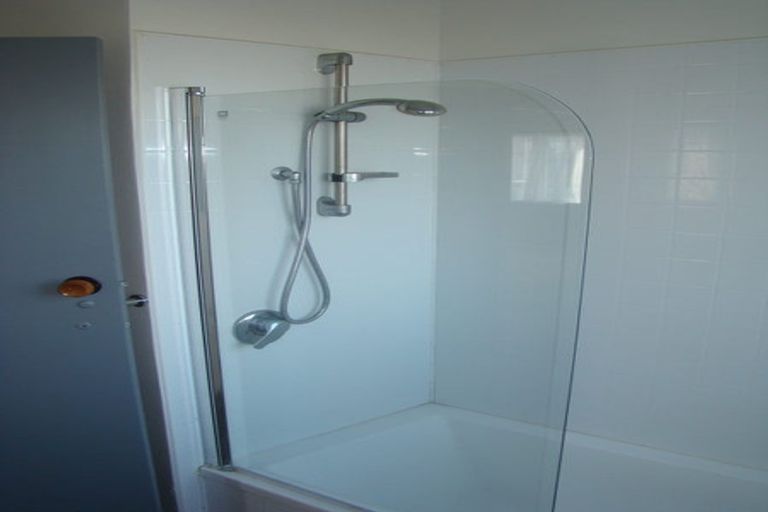 Photo of property in 1/3 Mudie Street, Alicetown, Lower Hutt, 5010