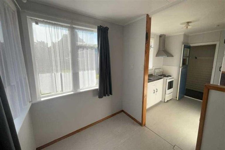Photo of property in 41 Matipo Street, Castlecliff, Whanganui, 4501