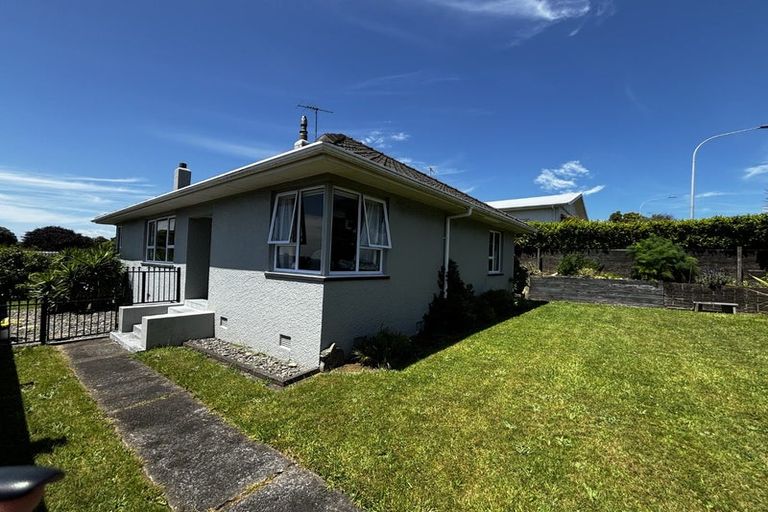 Photo of property in 79 Mangorei Road, Strandon, New Plymouth, 4312