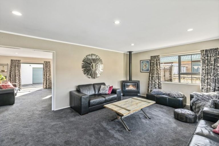 Photo of property in 34 Mary Huse Grove, Manor Park, Lower Hutt, 5019