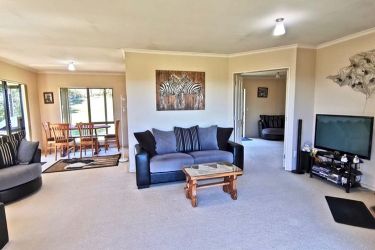 Photo of property in 151 Pukenamu Road, Te Horo, Otaki, 5581