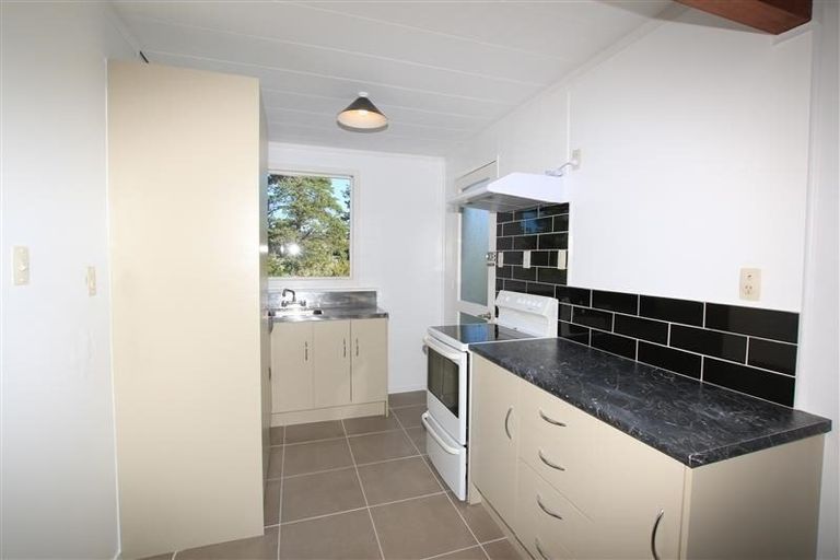 Photo of property in 1/34 Glendale Road, Glen Eden, Auckland, 0602