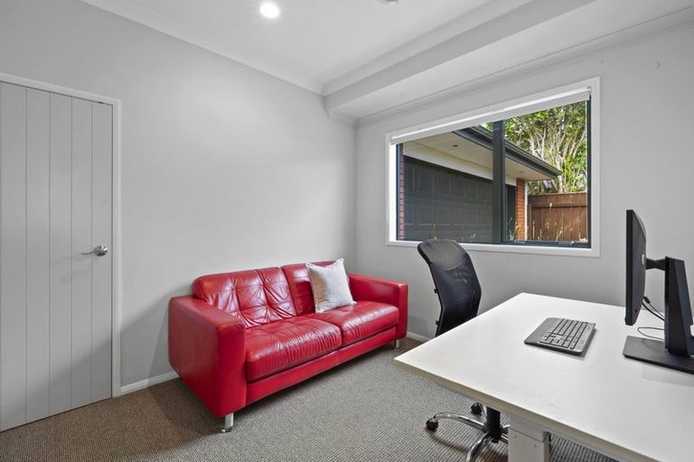 Photo of property in 176a Heta Road, Highlands Park, New Plymouth, 4312