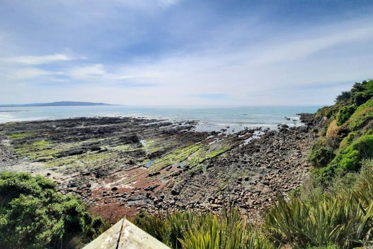 Photo of property in 3 Esplanade, Kaka Point, 9271