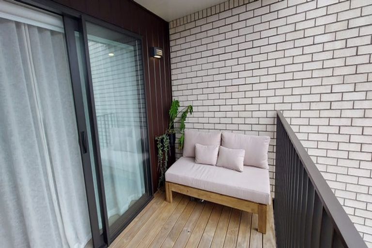 Photo of property in 13/18 Titoki Street, Te Atatu Peninsula, Auckland, 0610