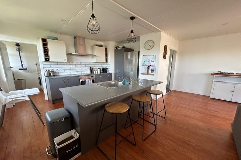 Photo of property in 254 Seaview Road, Stoke, Nelson, 7011