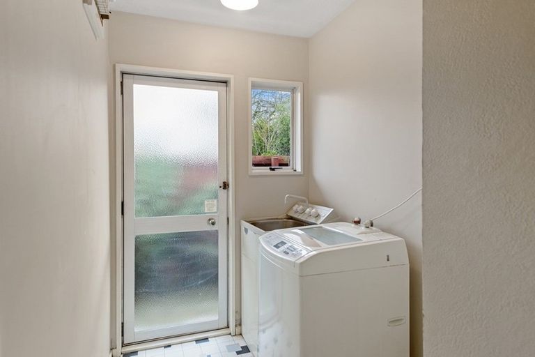 Photo of property in 2/24a Croziers Road, St Albans, Christchurch, 8052