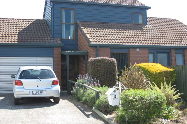 Photo of property in 2 Kowai Place, Amberley, 7410