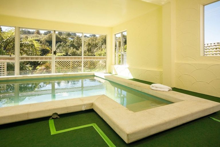 Photo of property in 4 Panorama Grove, Harbour View, Lower Hutt, 5010