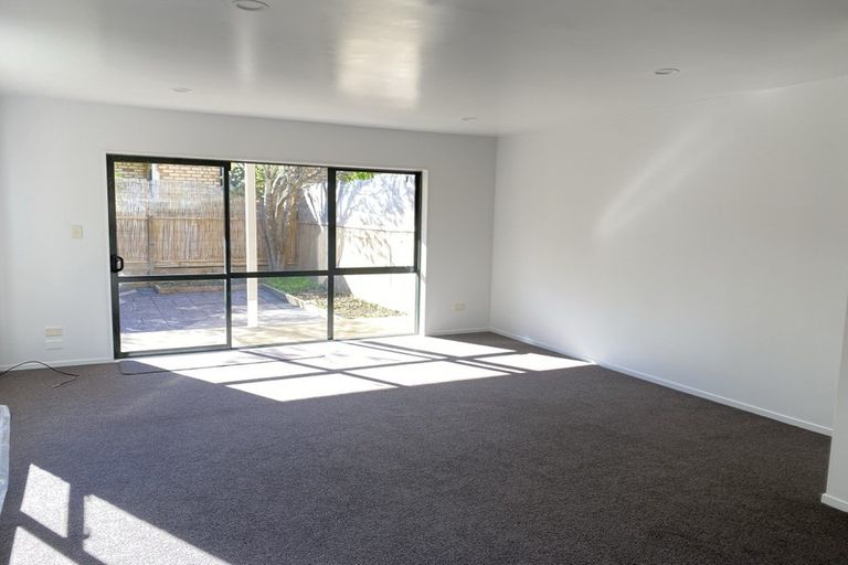 Photo of property in 30 Munroe Road, Ranui, Auckland, 0612