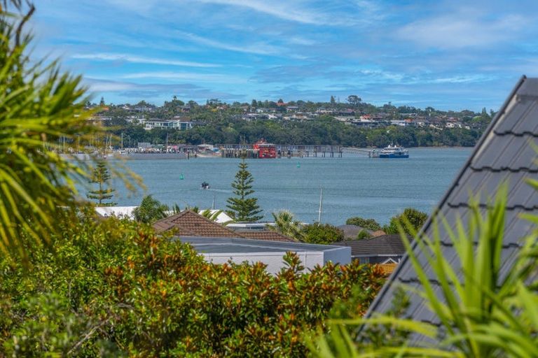 Photo of property in 32c Devon Road, Bucklands Beach, Auckland, 2012