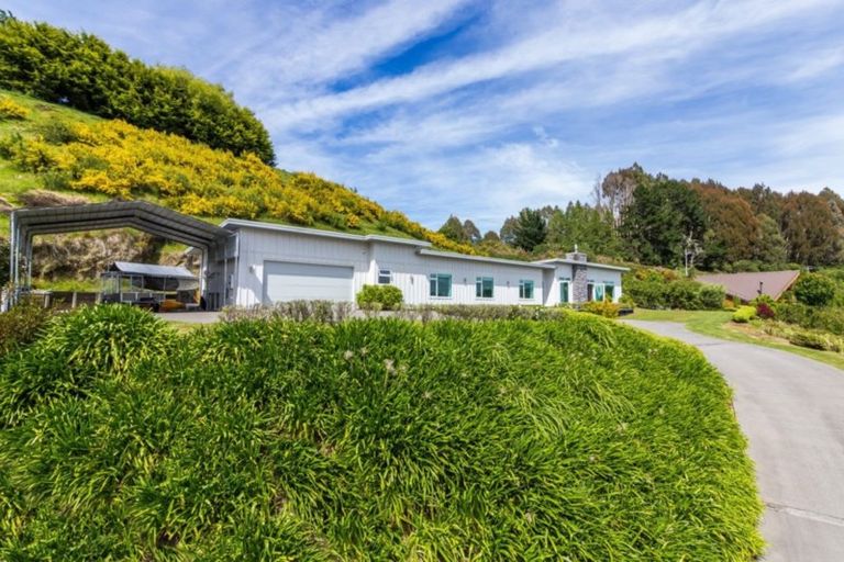 Photo of property in 75 Dalmore Way, Acacia Bay, Taupo, 3385