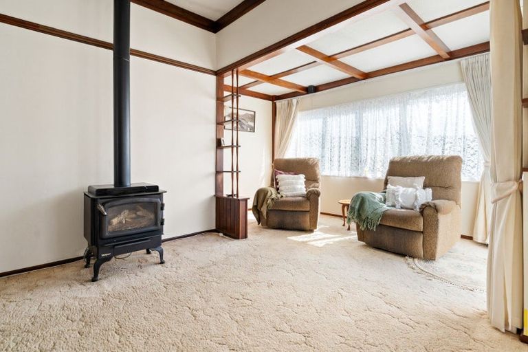 Photo of property in 42 Kamo Road, Kensington, Whangarei, 0112