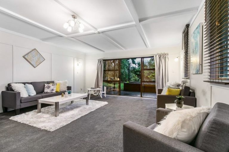 Photo of property in 354 Forest Hill Road, Waiatarua, Auckland, 0612