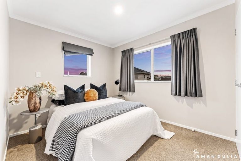 Photo of property in 19 Waitoro Lane, Henderson, Auckland, 0612