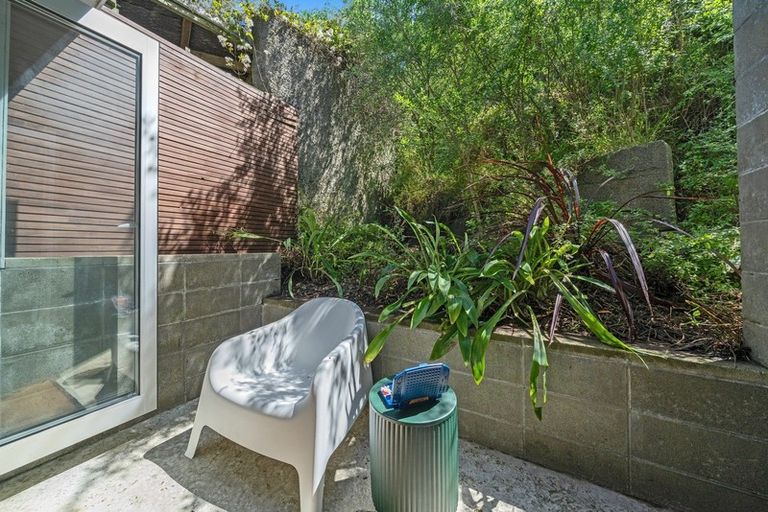 Photo of property in 528a Evans Bay Parade, Hataitai, Wellington, 6021