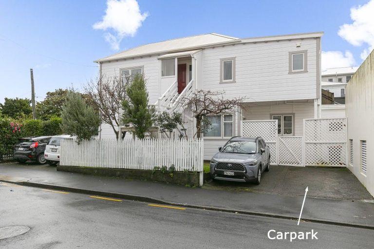 Photo of property in 43 Brougham Street, Mount Victoria, Wellington, 6011