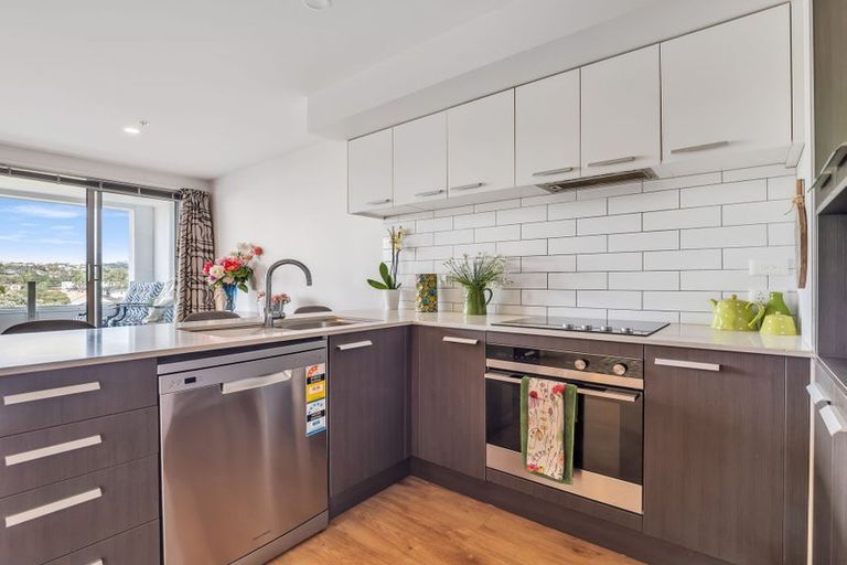 Photo of property in 304/25 Bute Road, Browns Bay, Auckland, 0630