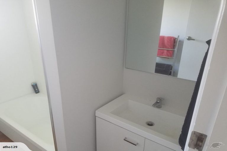 Photo of property in 3/25 Corunna Road, Milford, Auckland, 0620