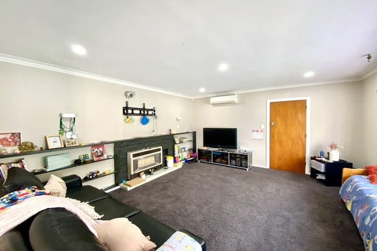 Photo of property in 15 Gordon Street, Avalon, Lower Hutt, 5011