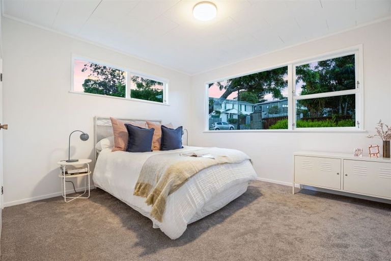 Photo of property in 30 Fitzwater Place, Henderson, Auckland, 0612