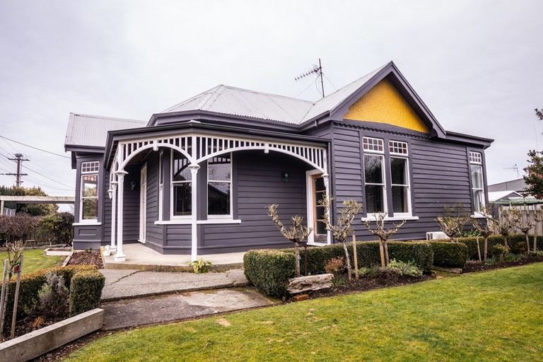 Photo of property in 224 Park Street, Winton, 9720