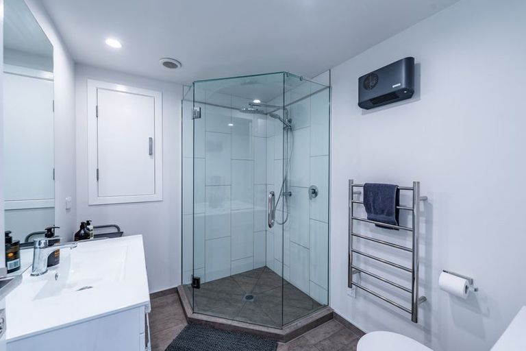 Photo of property in 84 Helwick Street, Wanaka, 9305