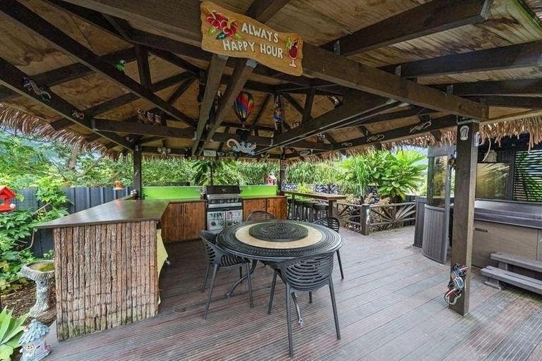 Photo of property in 27 Chums Road, Paraparaumu Beach, Paraparaumu, 5032