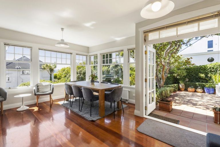 Photo of property in 37 Upland Road, Kelburn, Wellington, 6012