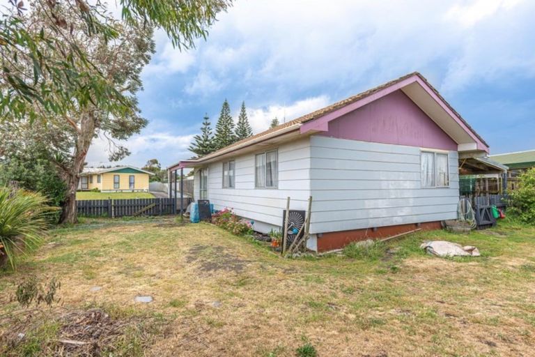 Photo of property in 7 Karyn Street, Castlecliff, Whanganui, 4501