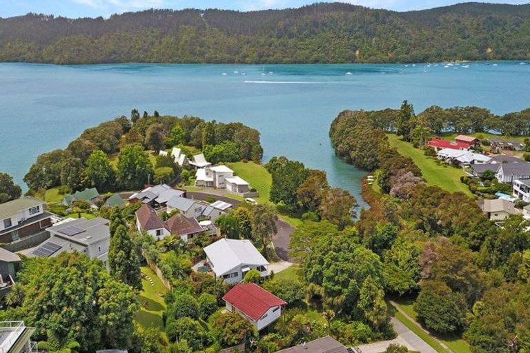 Photo of property in 231 Tukere Drive, Whangamata, 3620
