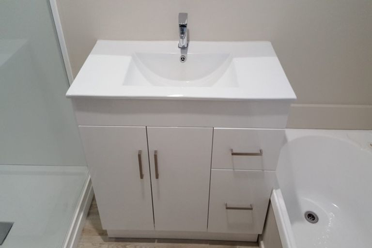 Photo of property in 4/44a Division Street, Riccarton, Christchurch, 8041