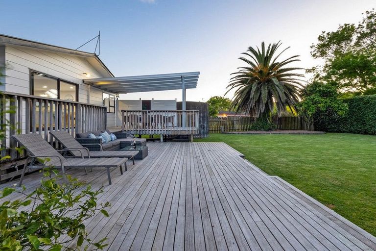 Photo of property in 36 Ladies Mile, Manly, Whangaparaoa, 0930