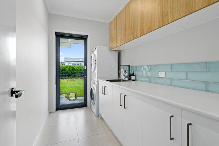 Photo of property in 99 Peake Road, Cambridge, 3493