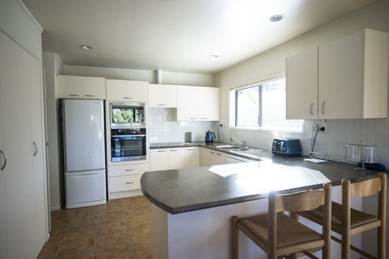 Photo of property in 119 Chelsea View Drive, Chatswood, Auckland, 0626