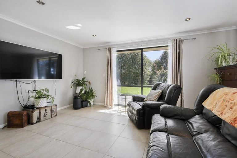 Photo of property in 107 High Street, Oxford, 7430